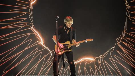 Keith Urban’s Wild Hearts Tour Takes Amsterdam By Storm!